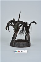 籐編木雕人像羽毛頭飾藏品圖，第18張